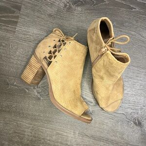 Nine West Brown Suede Peep Toe Ankle Booties Size 7.5